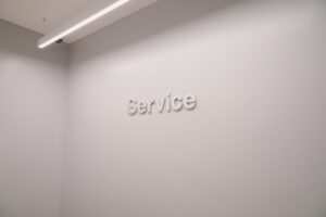 Investir dans l’or en toute confiance : les services clés des comptoirs spécialisés